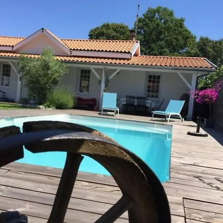 Location Pour 4 Personnes Avec Piscine Pessac